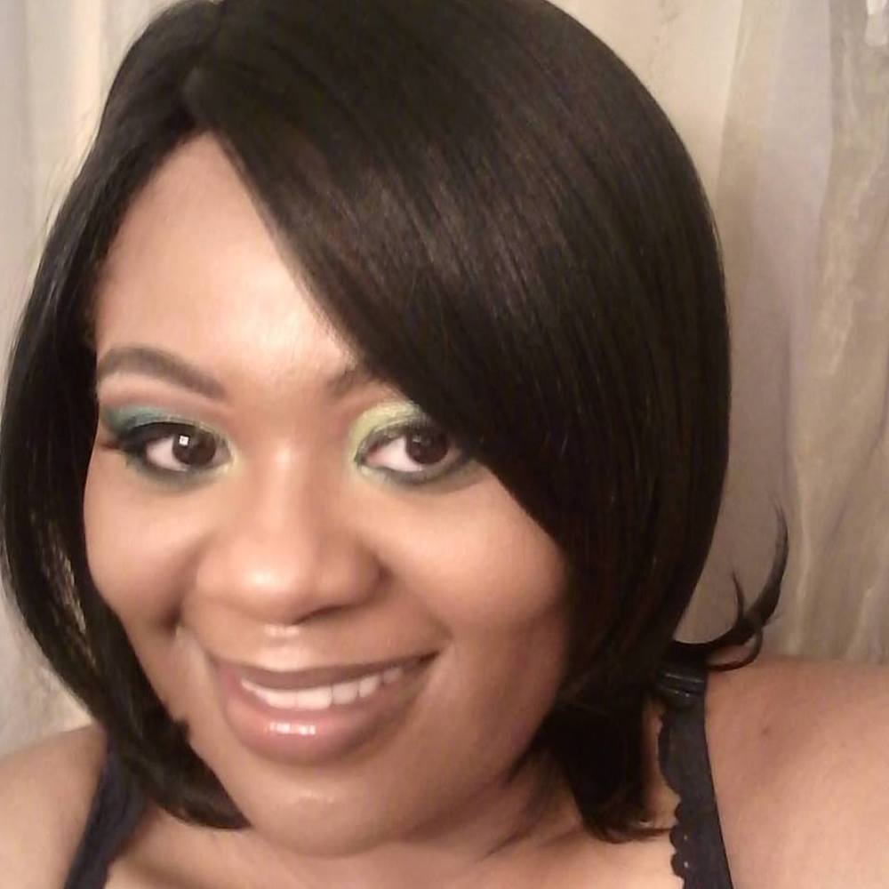 Meet your Posher, Felicia
